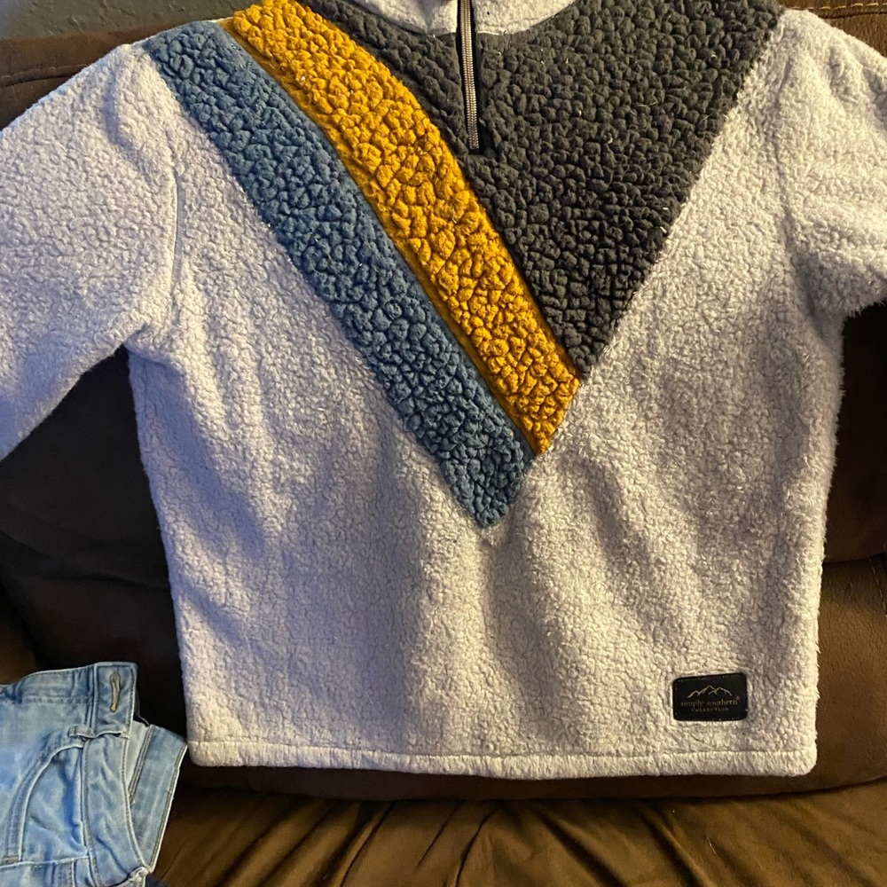Jeans and pullover - Picture 3 of 4